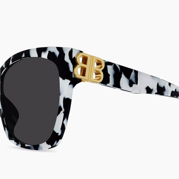 Balenciaga Everyday 57MM Square Sunglasses - Picture 3 of 7